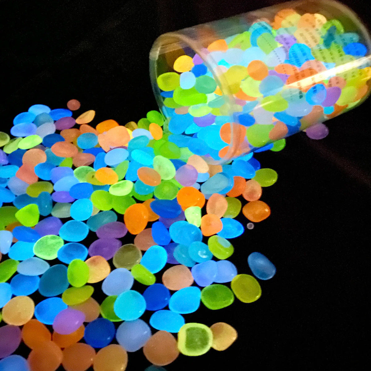Pedras Luminosas Fosforescentes para Jardim e Aquário - Kit 100 Peças