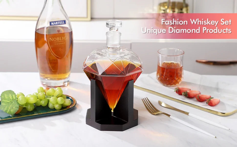 Decantador de Whisky em Vidro Diamante 1000ml com Suporte de Madeira