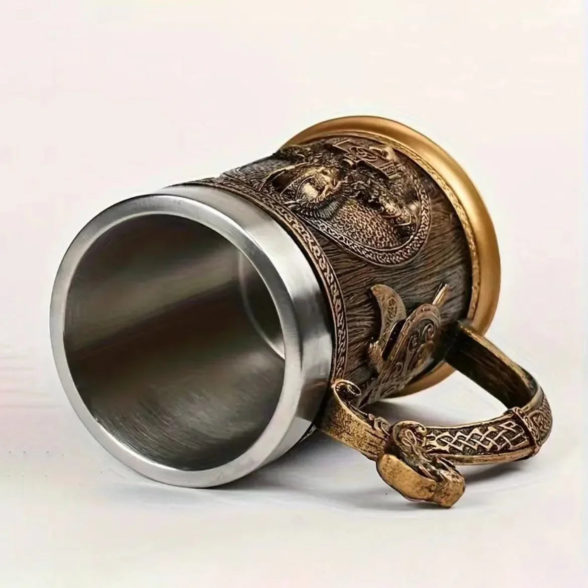 Caneca Viking 3D de Aço Inoxidável - Estilo Medieval