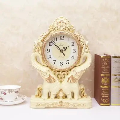 Relógio de Mesa Vintage com Elefantes Decorativos
