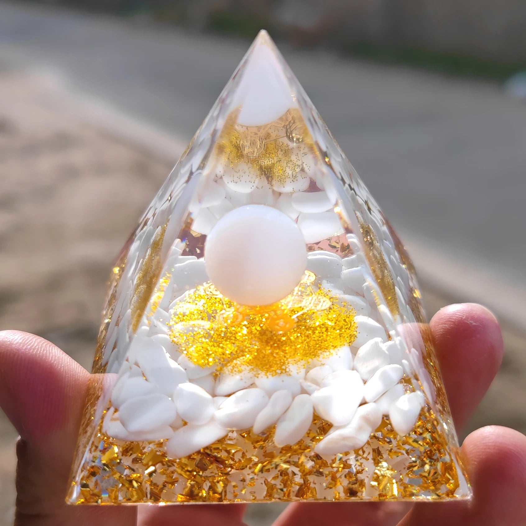 Pirâmide de Cristal Ametista Natural - Gerador de Energia Orgonite