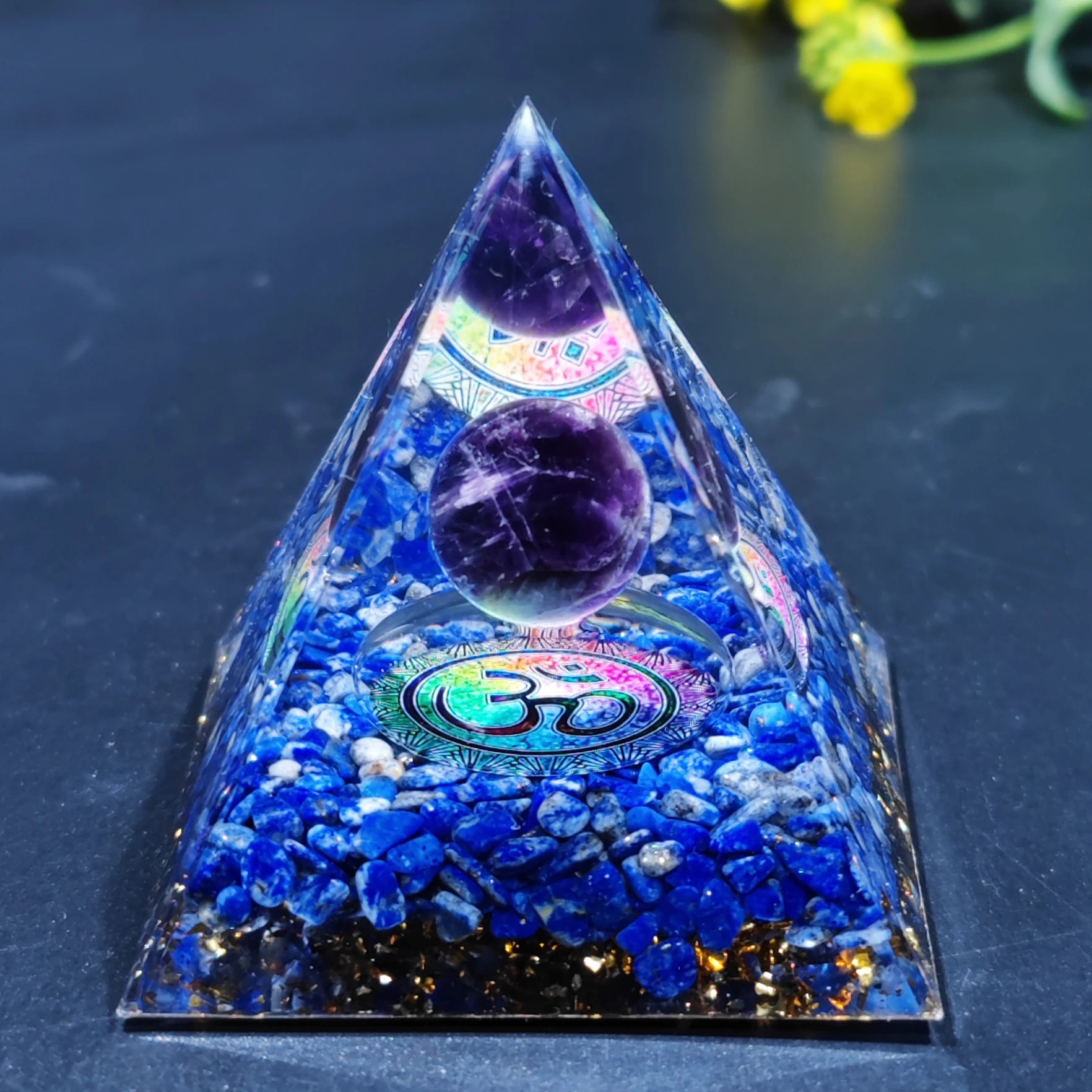Pirâmide de Cristal Ametista Natural - Gerador de Energia Orgonite