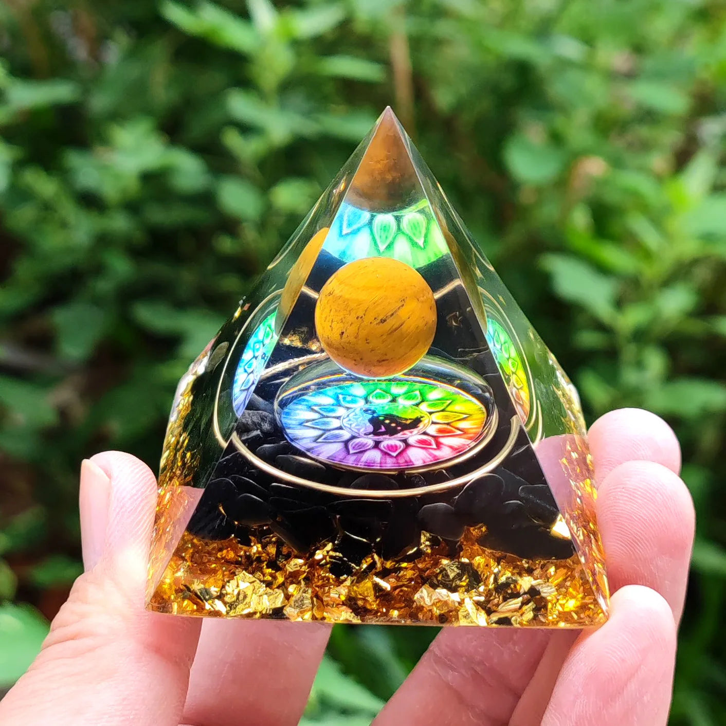 Pirâmide de Cristal Ametista Natural - Gerador de Energia Orgonite