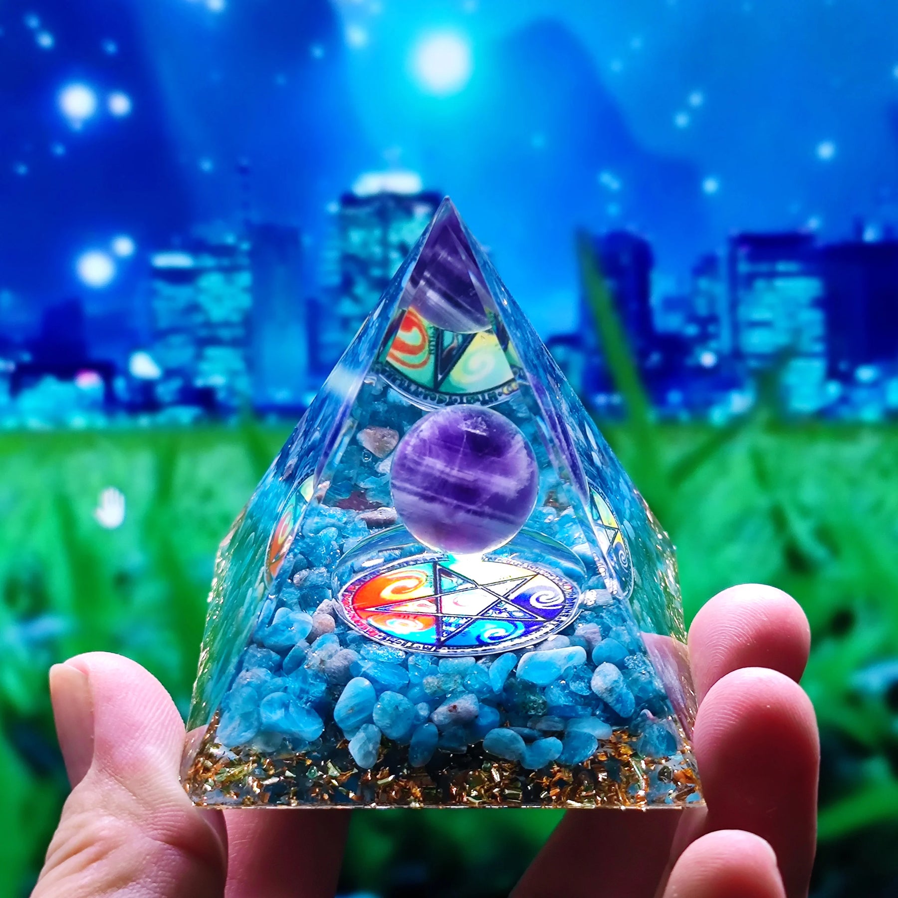 Pirâmide de Cristal Ametista Natural - Gerador de Energia Orgonite