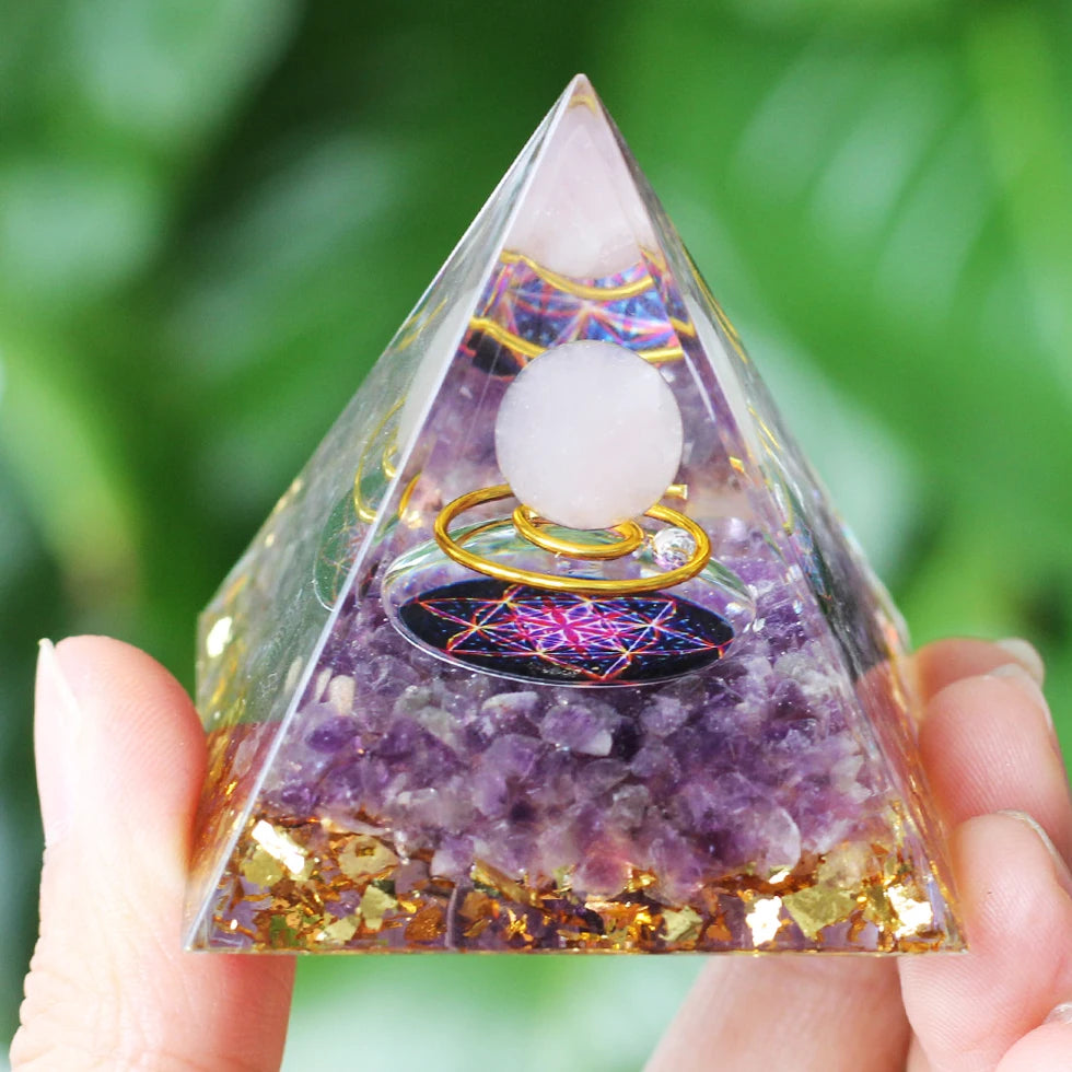 Pirâmide de Cristal Ametista Natural - Gerador de Energia Orgonite