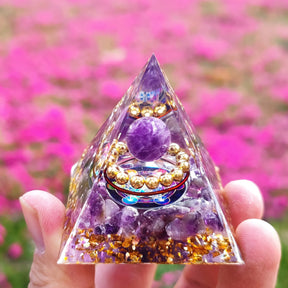 Pirâmide de Cristal Ametista Natural - Gerador de Energia Orgonite