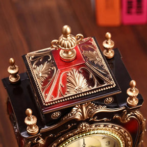 Relógio de Mesa Vintage com Pêndulo - Elegância Clássica