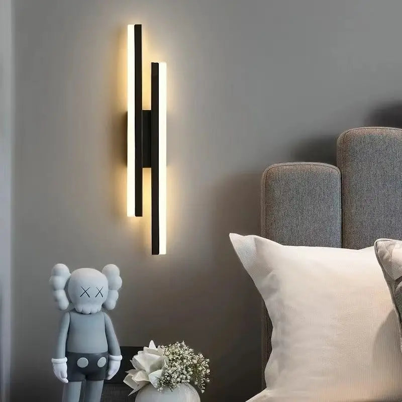 Arandela LED Moderna - Preta ou Dourada