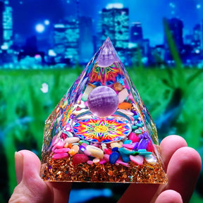 Pirâmide de Cristal Ametista Natural - Gerador de Energia Orgonite