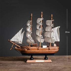 Modelo de Barco à Vela Rústico em Madeira